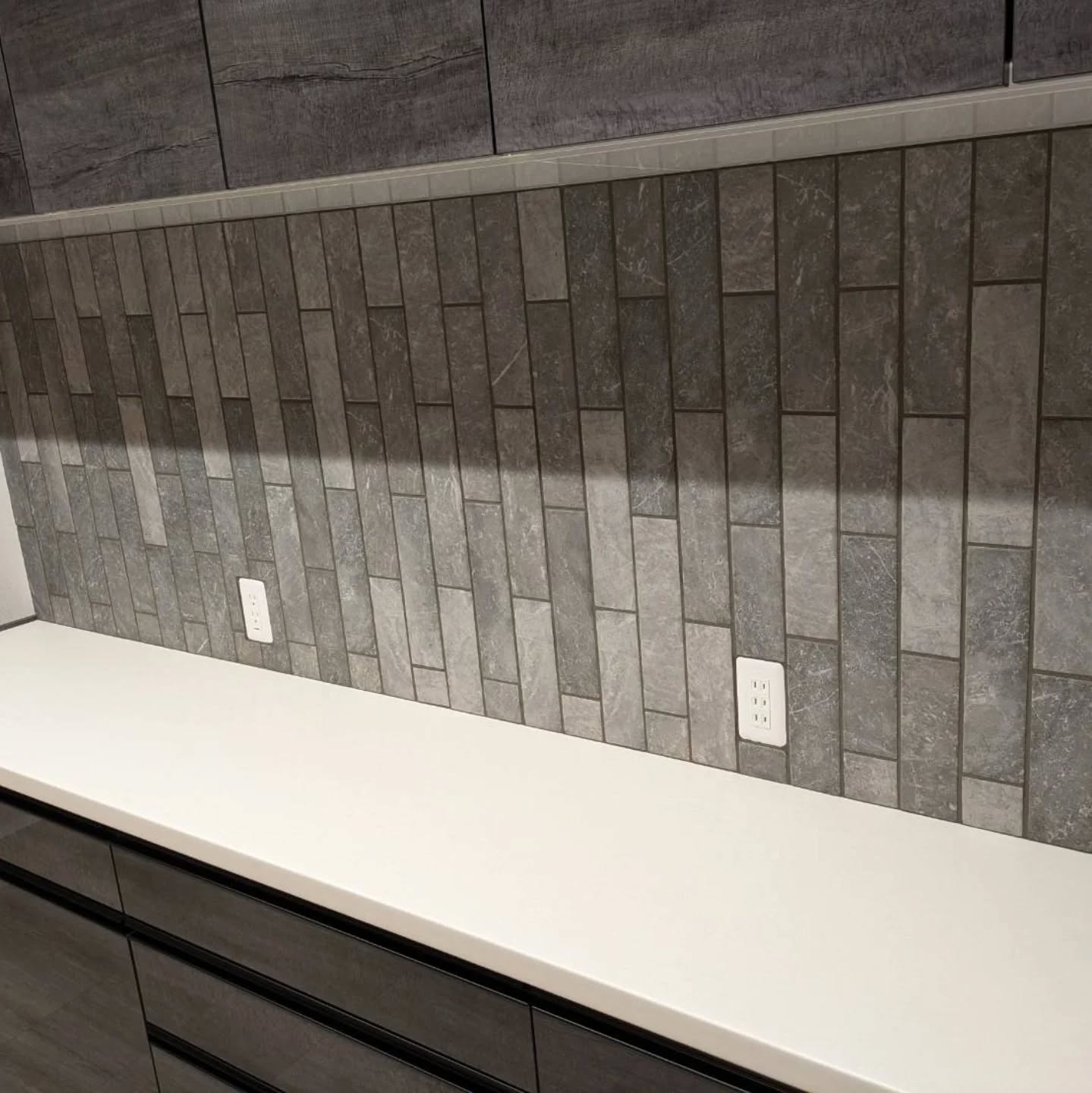 タイル張り（玄関・キッチン）