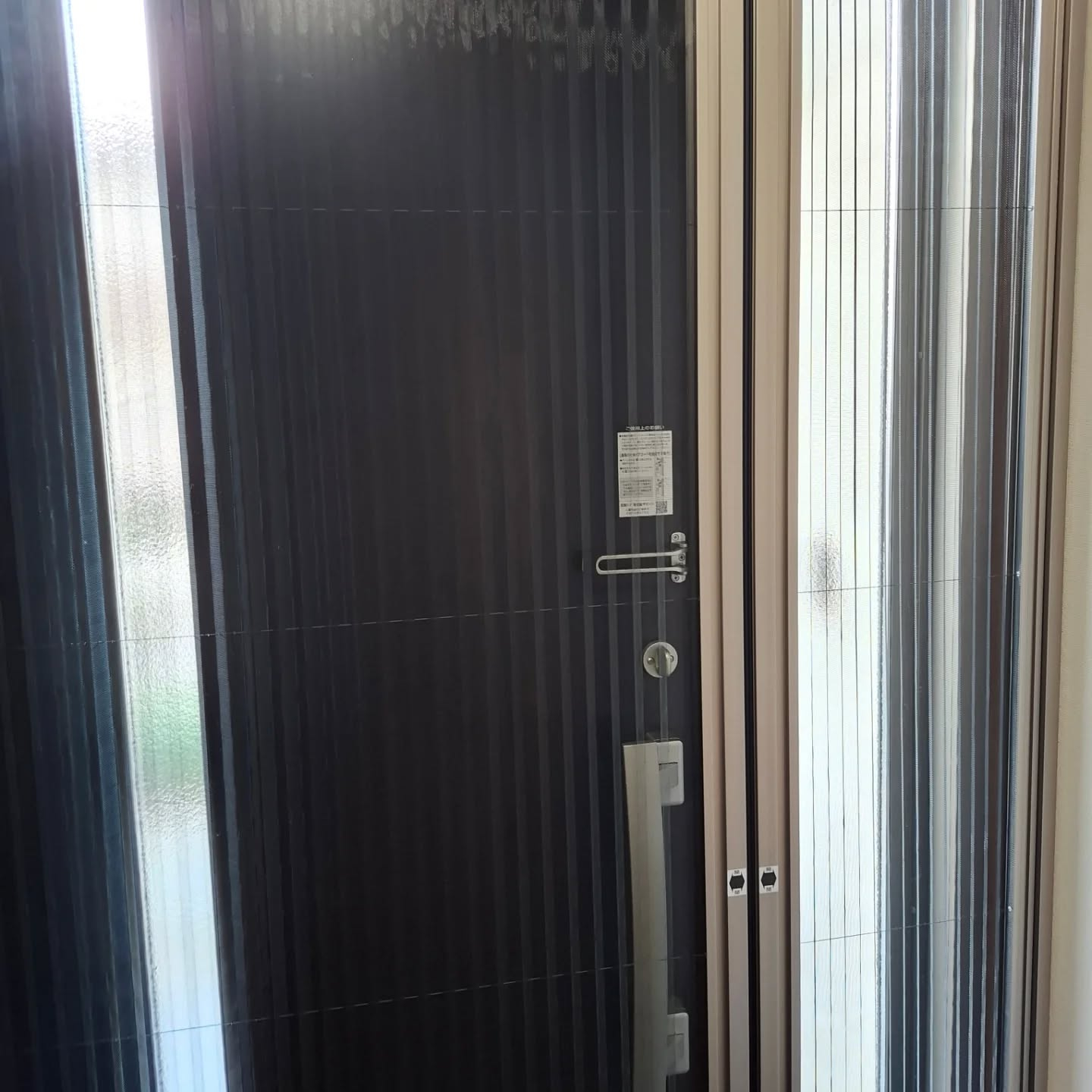 玄関サッシ(カバー工法)