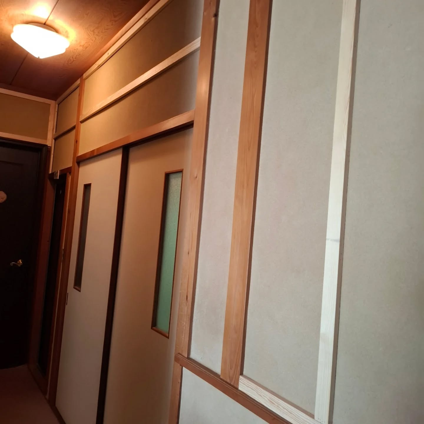 クロス貼りリフォーム