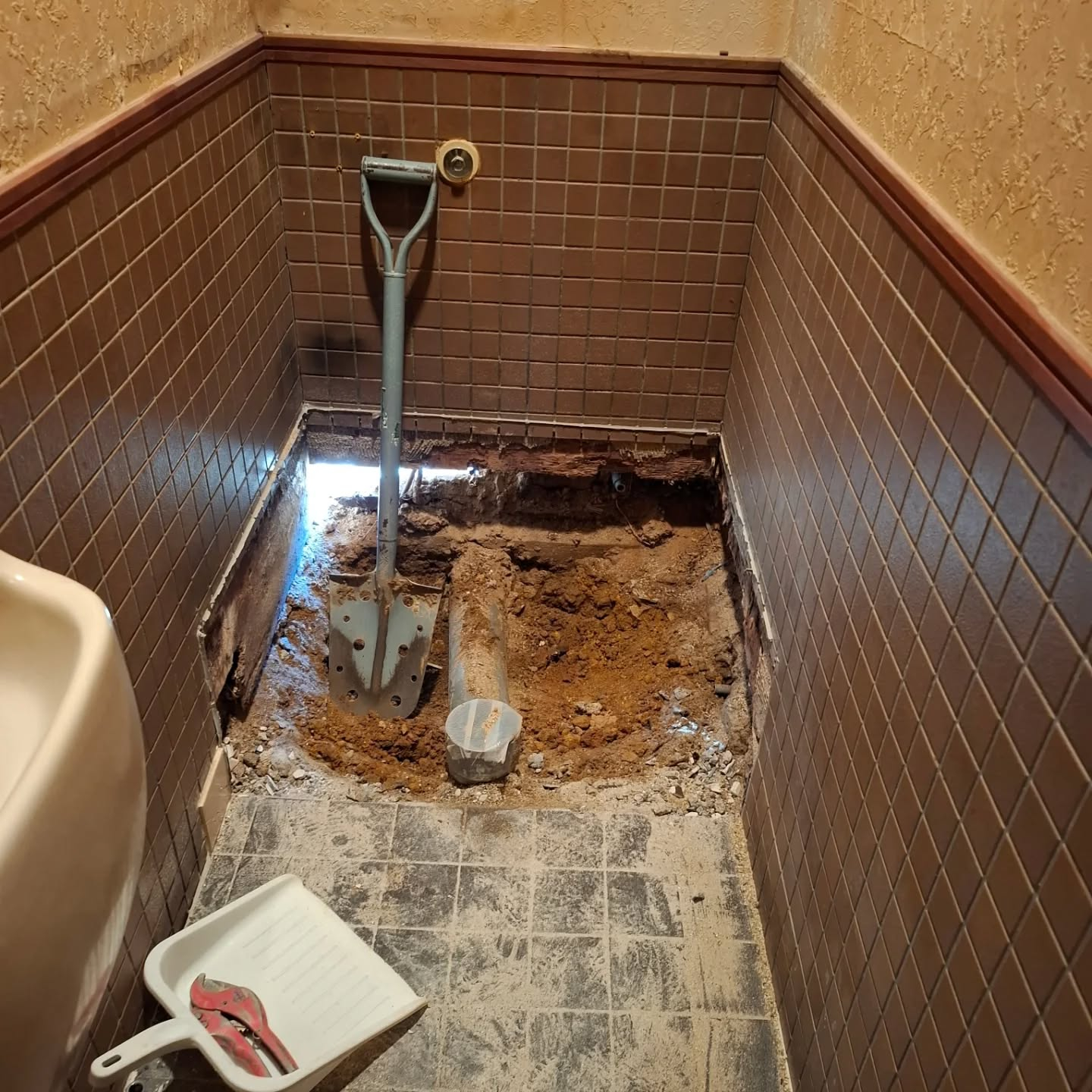 トイレ改修工事