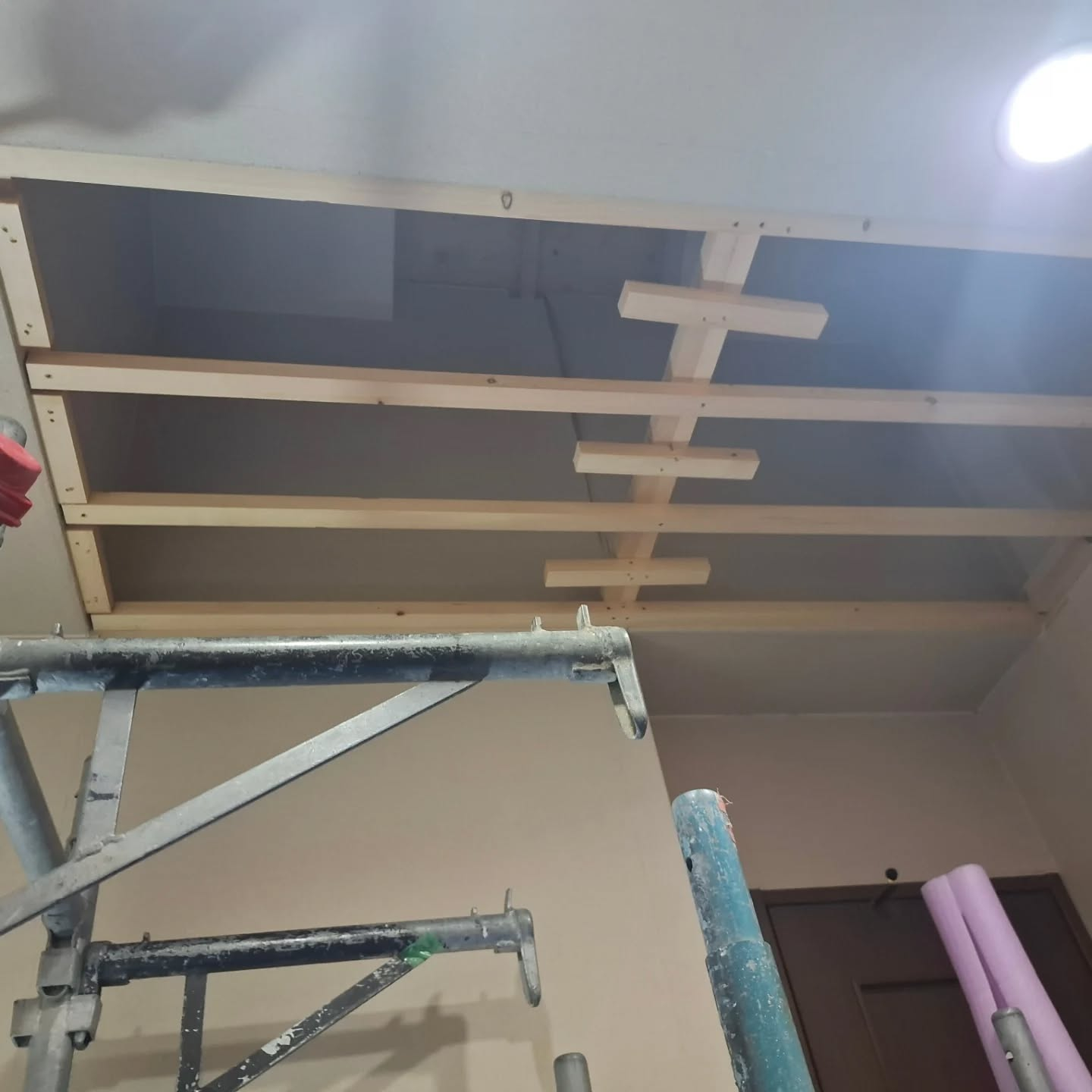 クロス貼り工事